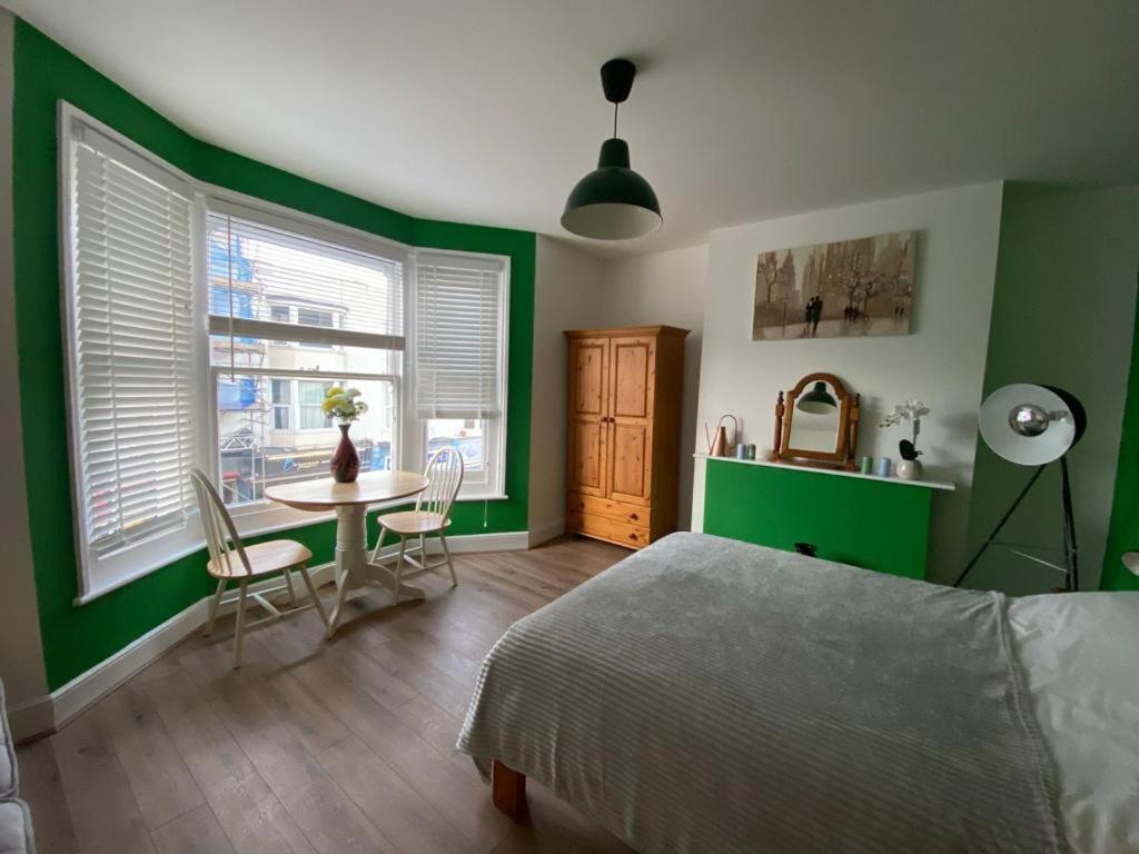 Mania Apartments 布赖顿 外观 照片